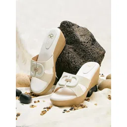 Sole To Soul Textured Wedge Sandals-picture-36