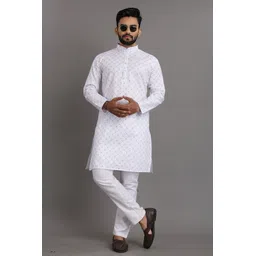 sopani Men Solid Cotton Blend Straight Kurta-picture-10