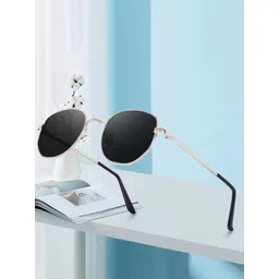 SPADEACES Unisex Black Lens & Gunmetal-Toned Round Sunglasses With UV Protected Lens-picture-34
