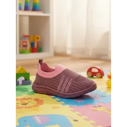 SPRENGE Girls Textured Sneakers-picture-22