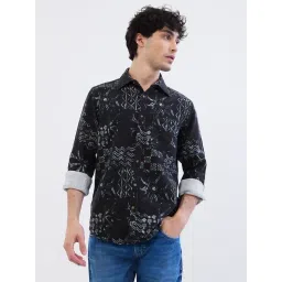 Spykar Black Cotton Regular Fit Geometric Print Shirt-picture-28
