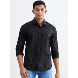 Spykar Black Cotton Slim Fit Geometric Print Shirt-picture-15