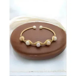 Sri Jagdamba Pearls Vyom Pearl Bracelet For Women-picture-31