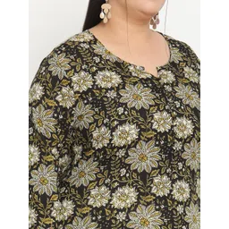 Sringam Plus Size Floral Printed Straight Cotton Kurta image 2