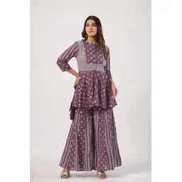 STIL O STITCH Printed Peplum Tunic With Palazzos Co-Ords-picture-20