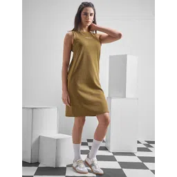 Street By Tokyo Talkies T-shirt Above Knee Dress With Slits-picture-28