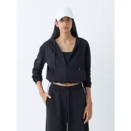 studiofit women Studiofit by Westside Black Solid Hooded Jacket-picture-20