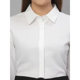 Style Quotient White Regular Fit Shirt image 5