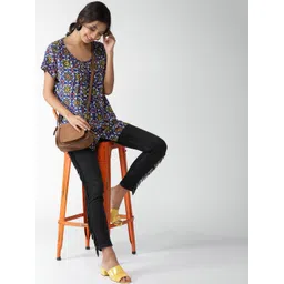 Style Quotient Women Blue & White Printed A-Line Top-picture-41