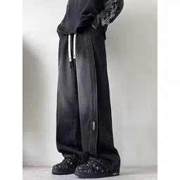 StyleCast Men Comfort Wide Leg Low-Rise Light Fade Stretchable Jeans-picture-10