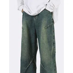 StyleCast Men Comfort Wide Leg Low-Rise Light Fade Stretchable Jeans image 3