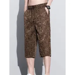 StyleCast Men Floral Printed Mid-Rise Regular Shorts-picture-15