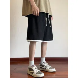 StyleCast Men Mid-Rise Loose Fit Knee Length Solid Shorts-picture-10