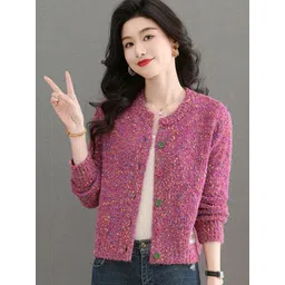 StyleCast Women-picture-23