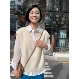 StyleCast Women Solid V-Neck Sleeveless Pullover-picture-28