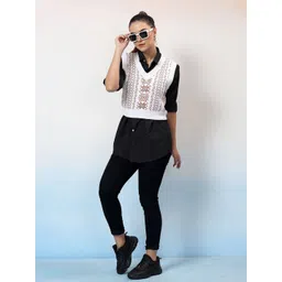 Stylecast X Kotty Women Printed Crop Sweater Vest-picture-28