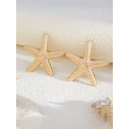 StyleCast x Revolte Gold-Plated Star Shaped Studs-picture-38