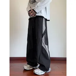 StyleCast x Revolte Men Colourblocked Mid-Rise Loose Fit Regular Trousers-picture-12