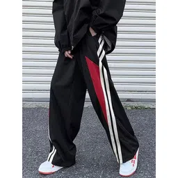 StyleCast x Revolte Men Colourblocked Straight Fit Easy Wash Chinos Trousers-picture-17