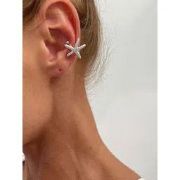 StyleCast x Revolte Silver-Plated Star Shaped Studs-image-3