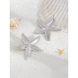 StyleCast x Revolte Silver-Plated Star Shaped Studs-image-34