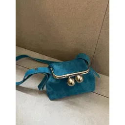 StyleCast x Revolte Structured Sling Bag-picture-20