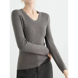 StyleCast x Revolte V-Neck Long Sleeves Pullover image 3