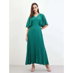 Styli Dark Green Regular Fit Dress-picture-42