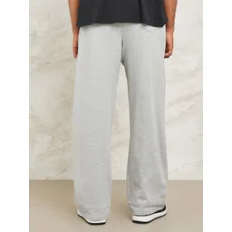 Styli Men Grey Fleece Pintuck Wide Leg Jogger image 2