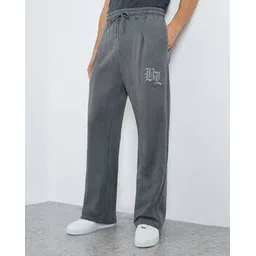 styli Men Low-Rise Straight Track Pants-picture-11