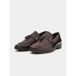 Styli Men Textured Pointed Toe Formal Loafers-picture-31