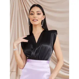 Styli Regular Fit Sleeveless V Neck Bodysuit-picture-27