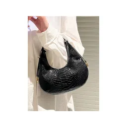 Styli Women's Black Textured Crescent Bag-picture-14