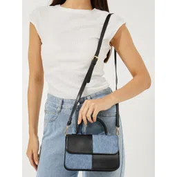 Women Denim Textured Handheld Bag-image-4