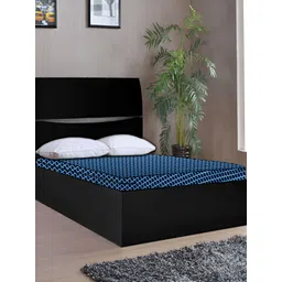 Stylista Blue & White Cotton Water Resistant Elastic Strap Single Mattress Protector-image-4