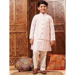 Stylo Bug Boys Printed Regular Kurta with Trousers-picture-31