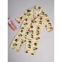 Stylo Bug Girls Superhero Printed Night suit-picture-30