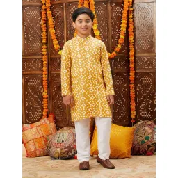 StyloBug Boys Yellow Printed Kurta Set-picture-32