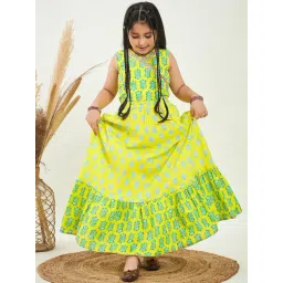 StyloBug Girls Green Printed Lahnga Choli-picture-38