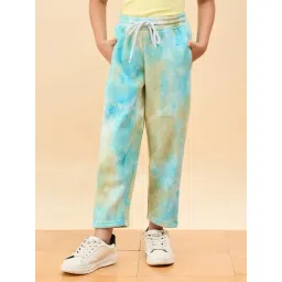 Stylobug Girls Green Regular Fit Printed Tracksuit-picture-29