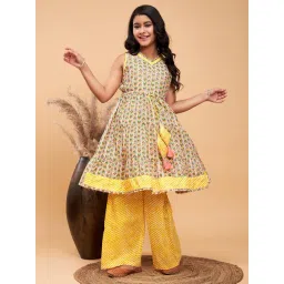 StyloBug Girls Multi Cotton Printed Kurti Set-picture-16