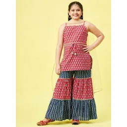 StyloBug Girls Red Cotton Printed Kurti Set-picture-47