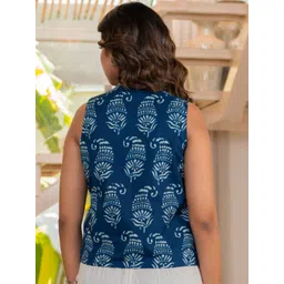 Sucoon Printed Pure Cotton V-Neck Waistcoat image 2