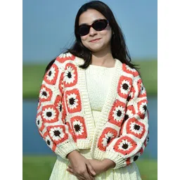 Sugercandy Women Colourblocked Woollen Crop Cardigan-picture-28