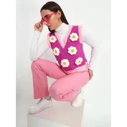 Sugercandy Women Floral Woollen Crop Sweater Vest with Embroidered Detail-picture-38