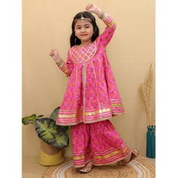 Superminis Cotton Three Fourth Sleeves Floral Motifs Printed & Gota Lace Embellished Kurta Sharara Set - Magenta-picture-18