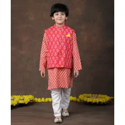 Superminis Cotton Woven Full Sleeves Geometric Printed Kurta & Pyjama With Nehru Jacket Set - Pink-image-1