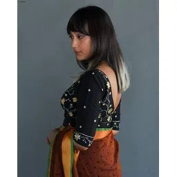 suta Floral Embroidered Back Open Blouse-picture-34