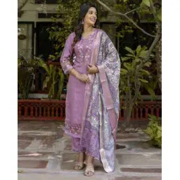 svaraa Women Embroidered Straight Kurta Suit Set-picture-26