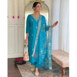 svaraa Women Embroidery Straight Kurta Set-picture-50